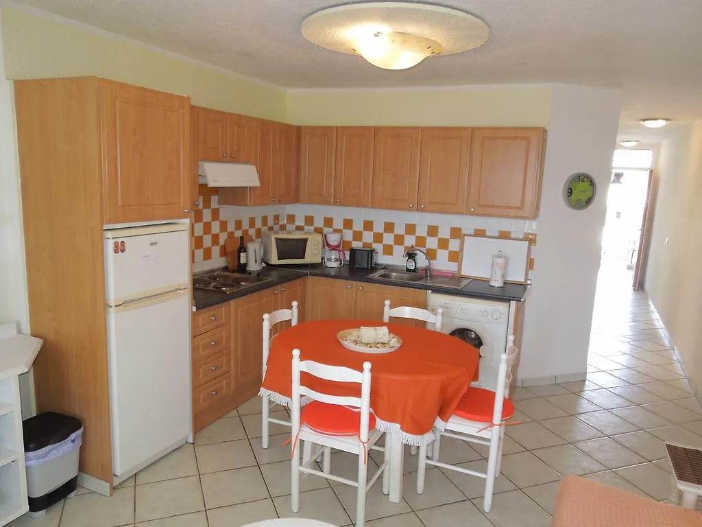 Apartment Casa Tropical Playa de las Américas 0*,  İspanya